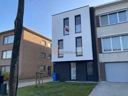 appartement te huur in brasschaat met 2 slaapkamers
