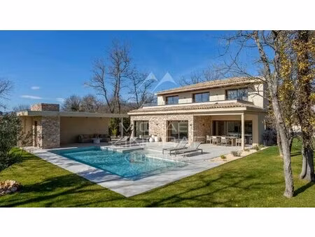 exceptional villa in the heart of the estate with id 2786460922