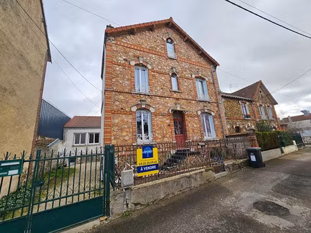 vente maison 4 pièces 110.45 m² à romilly-sur-seine (10100)  130 800 €