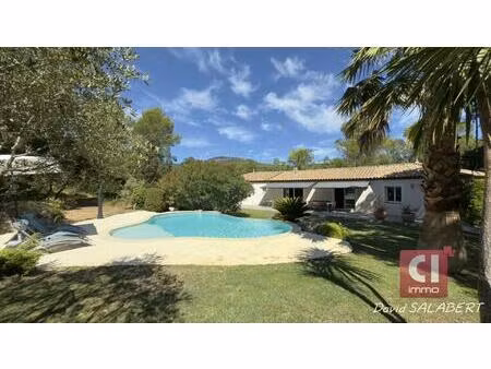 villa contemporaine avec piscine à débordement et appartement indépendant...