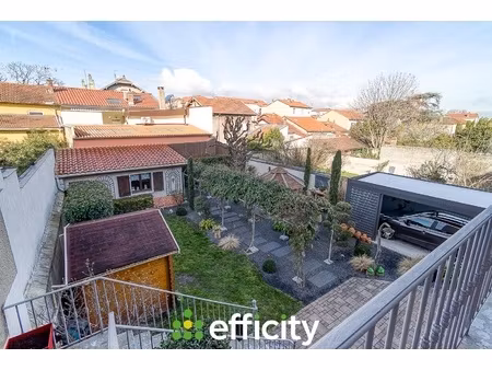 maison 8 pièces - 193 m²