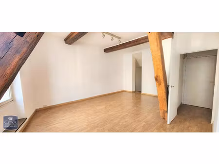 appartement à louer 2 pièces 74.04 m² - laon (02) - 548€