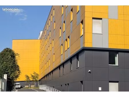 studio 1 pièce 23 m²