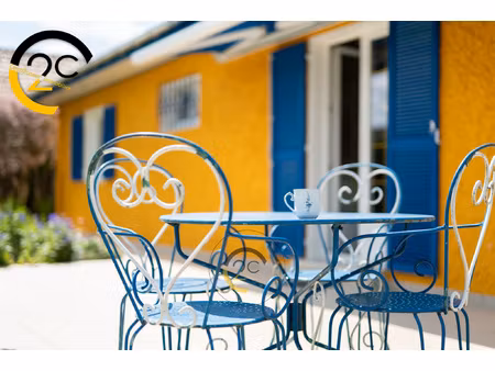 sur 8 ares  maison plain-pied individuelle 5 pièces avec gar