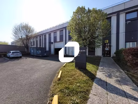 location bureau lisses 91090