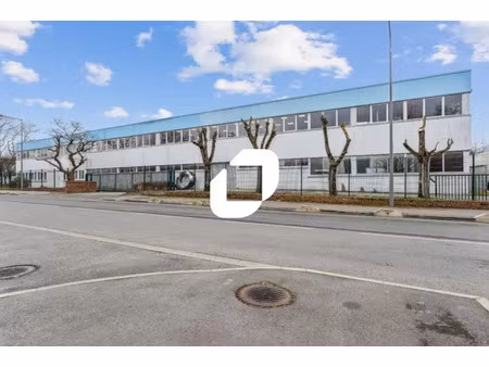 location local d'activités noisy le grand 93160