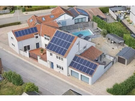 karaktervolle woning met b&b in veldwezelt