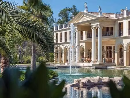 villa de luxe avec vue sur mer à vendre à cannes : 120 000 000 € | 3000m²