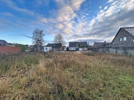 rustig gelegen bouwgrond van 590m²