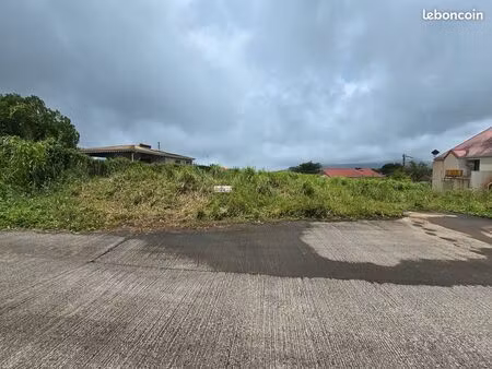 tres jolis terrain plats  viabilises et constructibles au morne rouge de 772 et 843m2