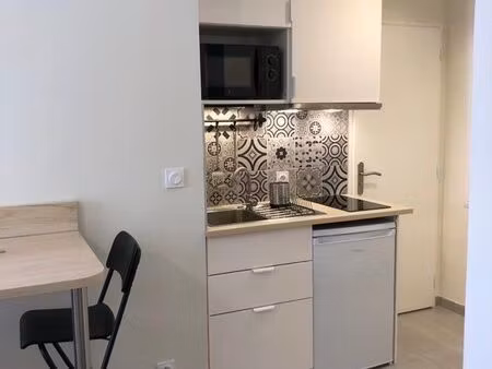 studio meublé et équipé hypercentre refait à neuf