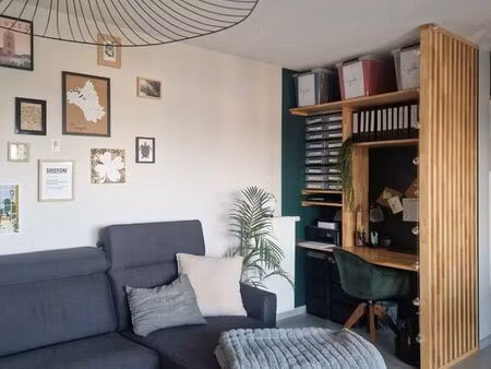 t2 récent avec terrasse  garage double & vue dégagée – les hauts d’onet