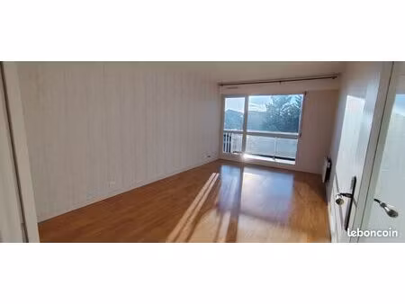 f3 t3 chartres chanzy comtesses avec box et place parking