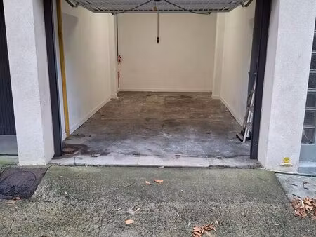 location de box de 15m2 idéal pour les pros