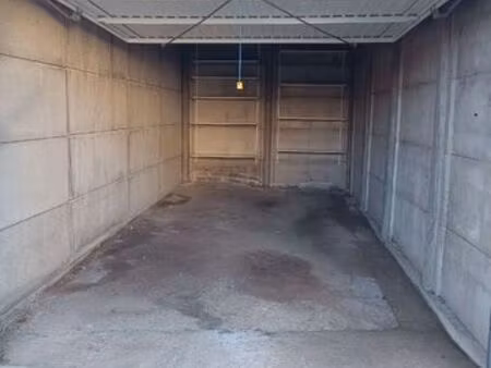 location de box de 15m2 idéal pour les pros