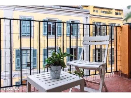 studio meublé hotel de ville