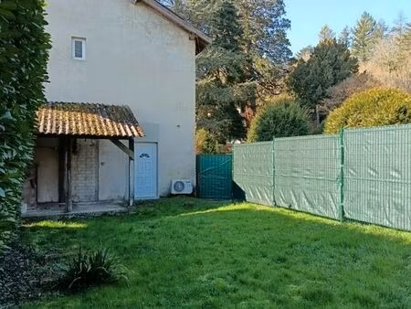 maison 4 faces  grand garage et jardin