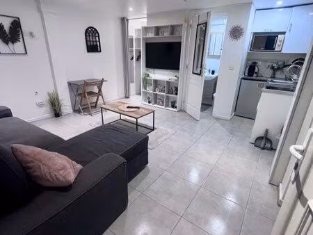 studio type souplex refait à neuf aux portes de paris meublée