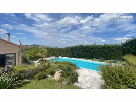 maison 7 pièces 165 m²