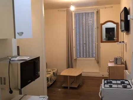 studio meublé et équipé clamecy-centre