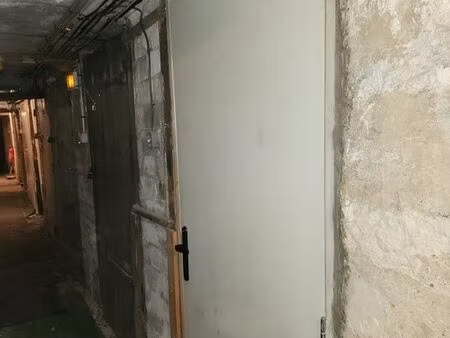 loue cave rue amiral roussin