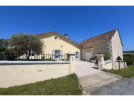 vente maison 4 pièces 136 m² à saint-germain-du-salembre (24190)  233 000 €