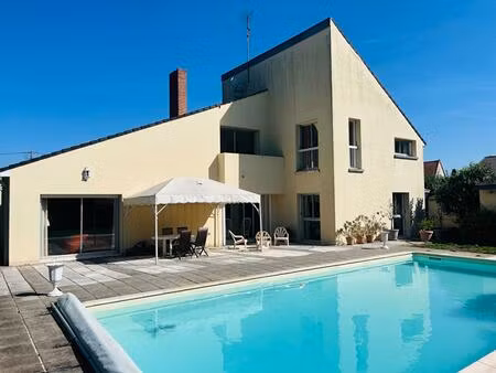 maison d'architecte 11 pièces  359 m2 sur parc de 7609 m2