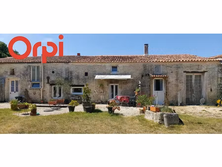 vente ferme 4 pièces 175 m² à moëze (17780)  299 900 €