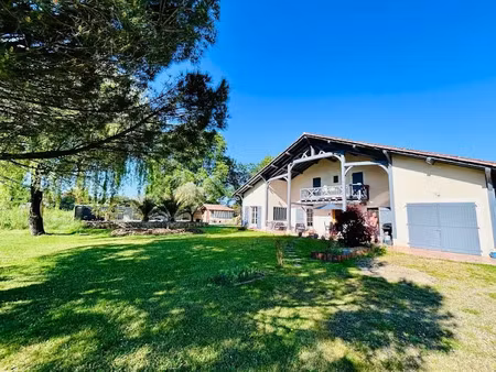 vente maison 7 pièces 200 m² à saint-justin (40240)  325 800 €