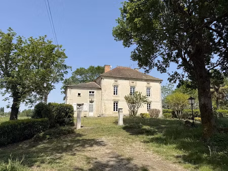 vente maison 9 pièces 217 m² à castelnau-d'auzan (32440)  380 000 €