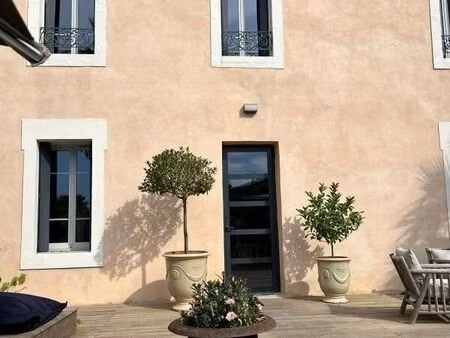 vente maison 17 pièces 390 m² entre-vignes (34400)
