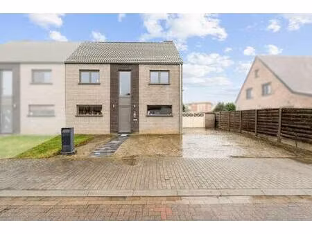 huis te koop in nossegem met 2 slaapkamers