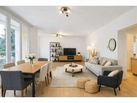 appartement 5 pièces lumineux et spacieux  à aix-en-provence