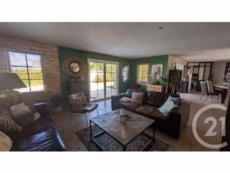 vente maison piscine à saint-philbert-de-grand-lieu (44310) : à vendre piscine / 199m² sai