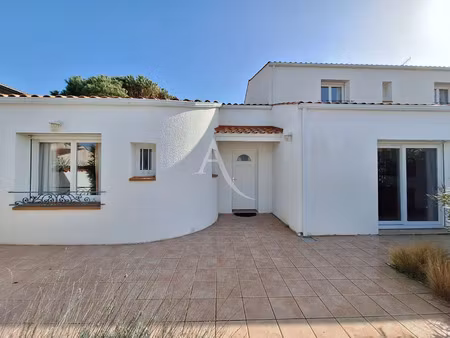 vente maison à la tranche-sur-mer (85360) : à vendre / 225m² la tranche-sur-mer