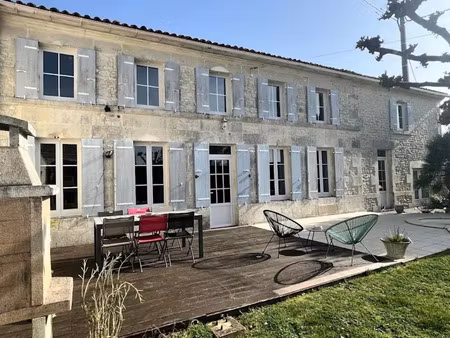 vente maison 5 pièces 240 m² à le chay (17600)  447 200 €