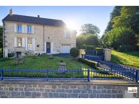 maison rénovée avec garage et jardin