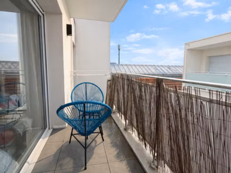 ** superbe appart 2p de 42m2 avec balcon et parking **