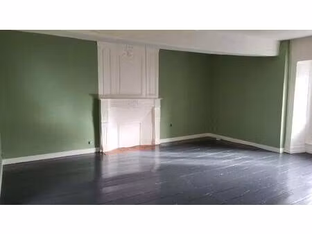 mme. valérie courtoux