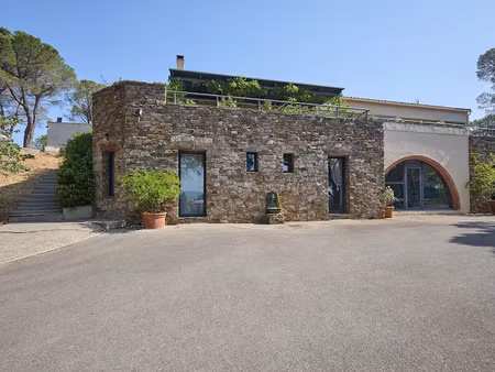 vente maison 7 pièces 320 m² à carcassonne (11000)  11 480 000 €