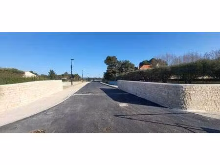 terrain constructible viabilisé à vendre