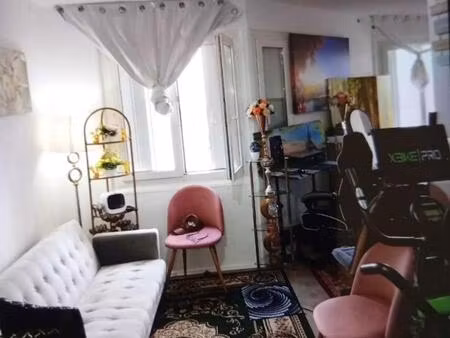 t2 / 48m² / porte de montreuil (ligne 9)