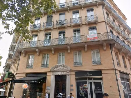 exclusivité - haussmannien rénové : le confort absolu sur les boulevards