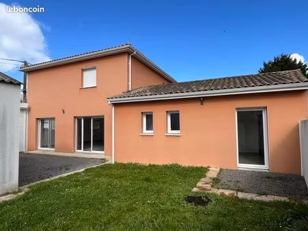 maison trois chambres