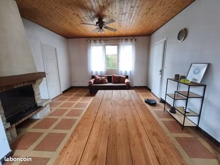 t2 dans une propriété avec jardin