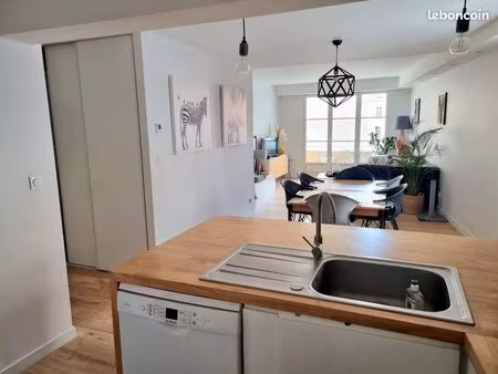 t3 meublé 72 m² - hyper centre rodez - calme - garage - fibre