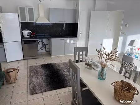 appartement t3 centre ville ascenseur balcon garage