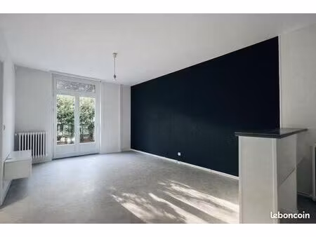 appartement 2 pièces 47m² centre de montargis – terrasse & parking