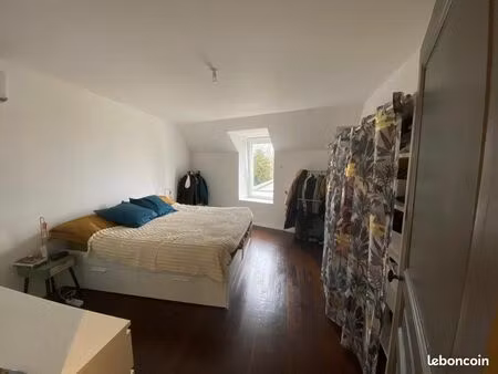 un. appartement avec jardin