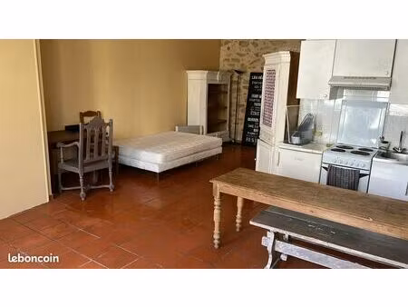 grand studio meublés